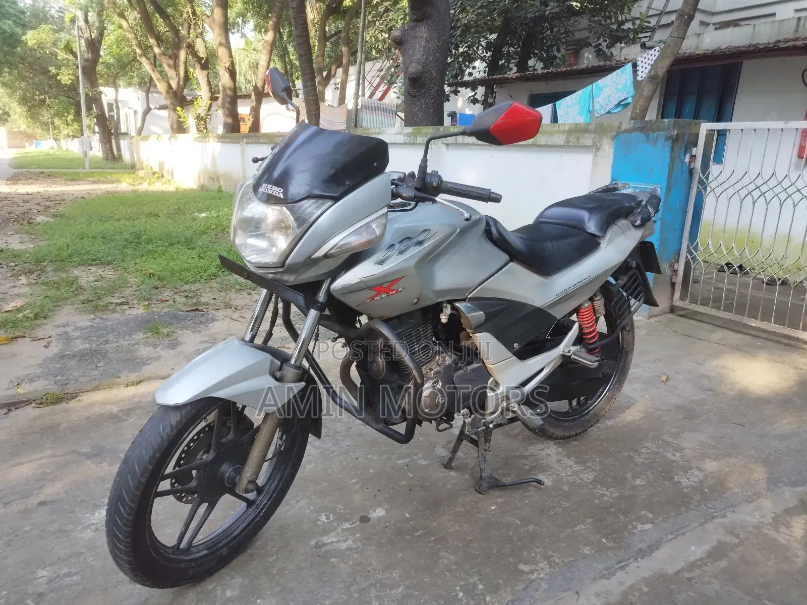 Hero Xtreme Sports 2012 Silver