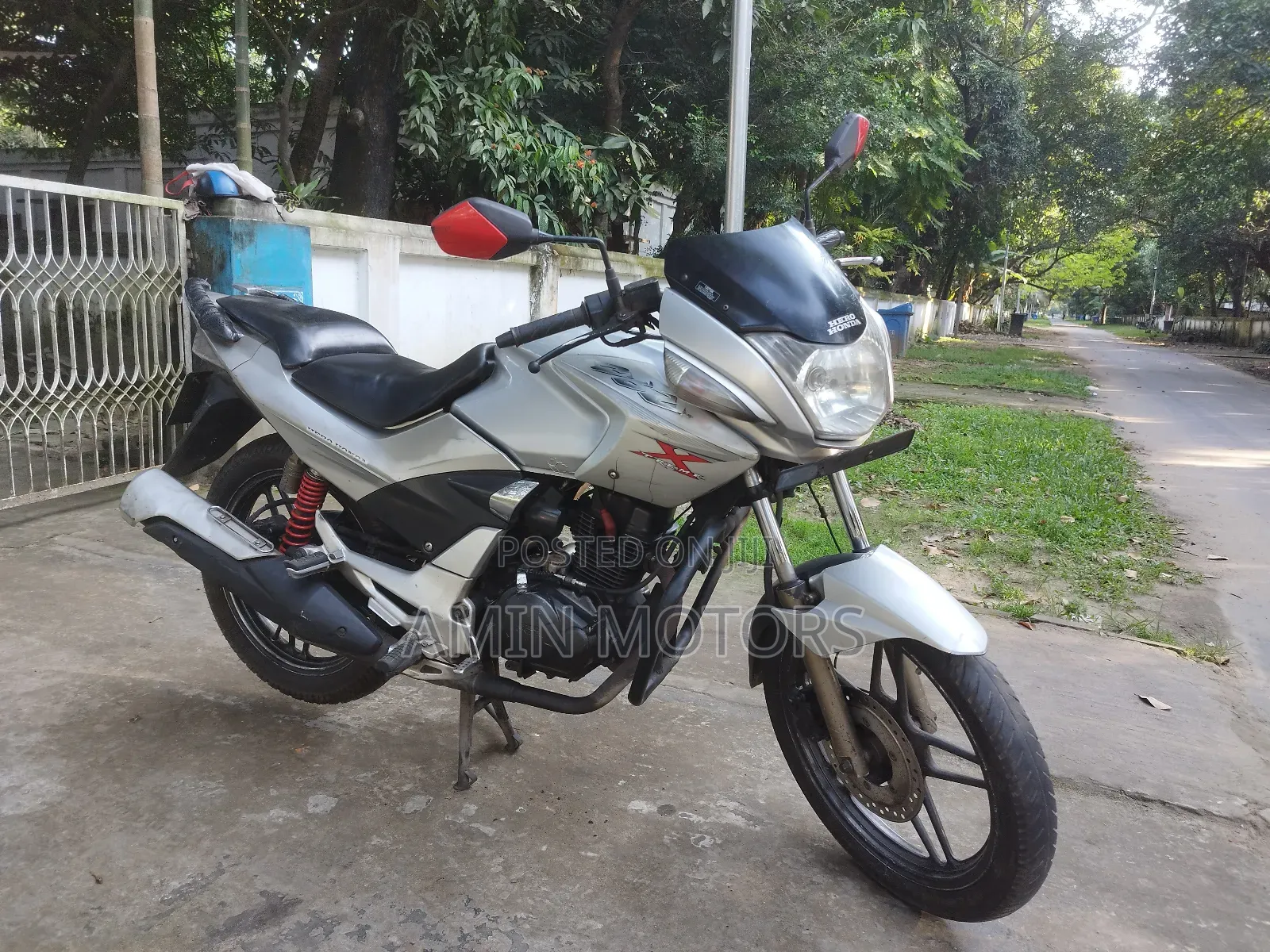 Hero Xtreme Sports 2012 Silver