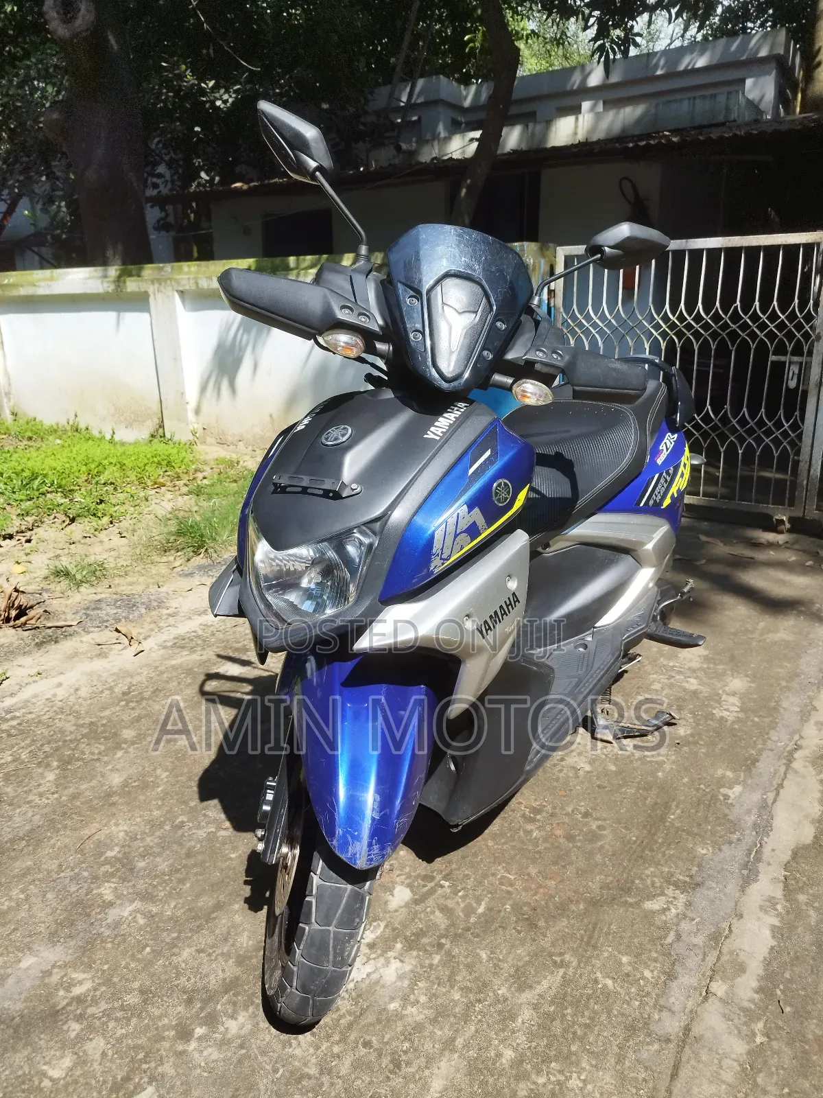 Yamaha 2022 Blue