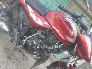 Bajaj Discover 125 2021 Red