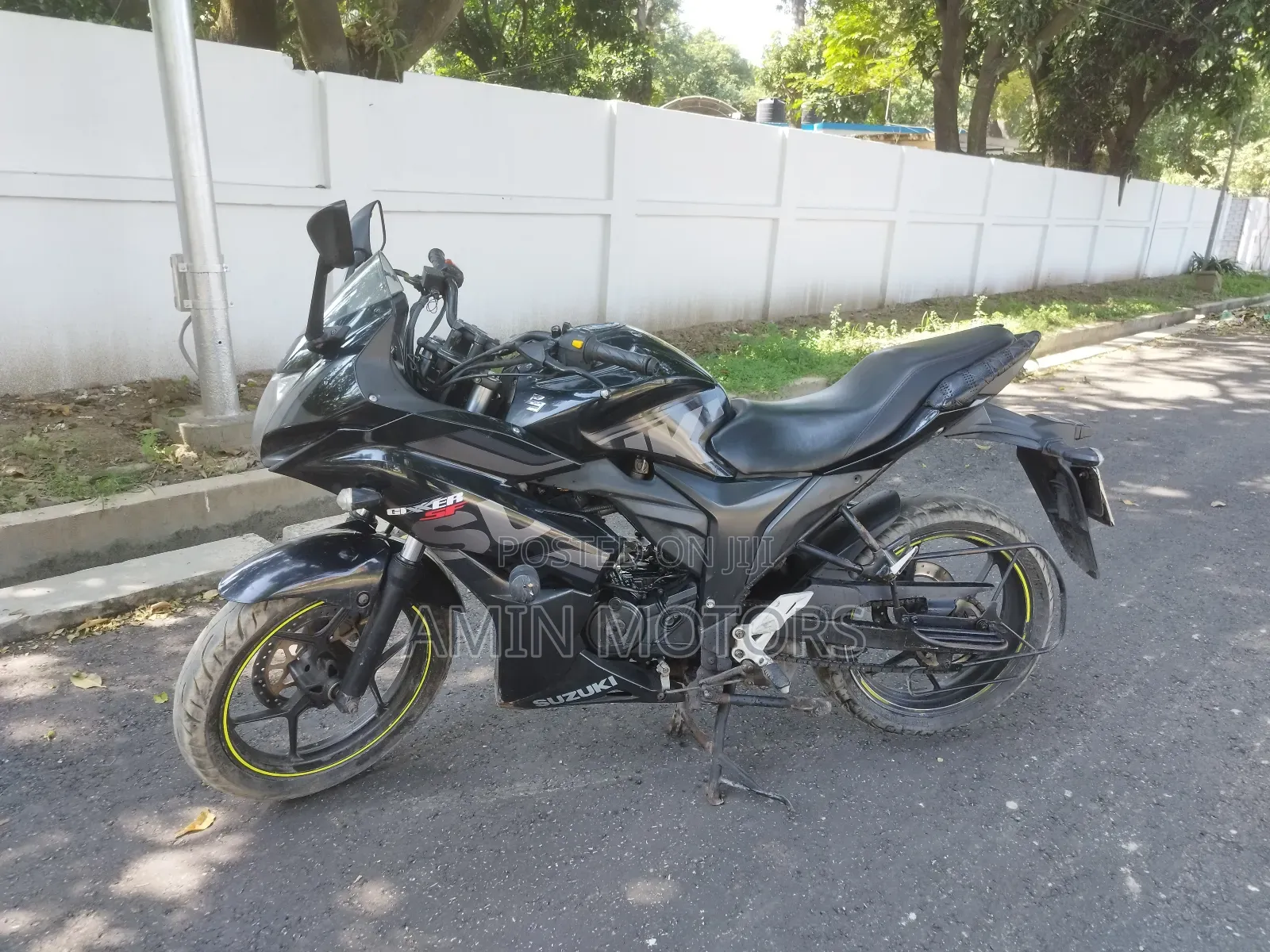 Suzuki GSR 2018 Black