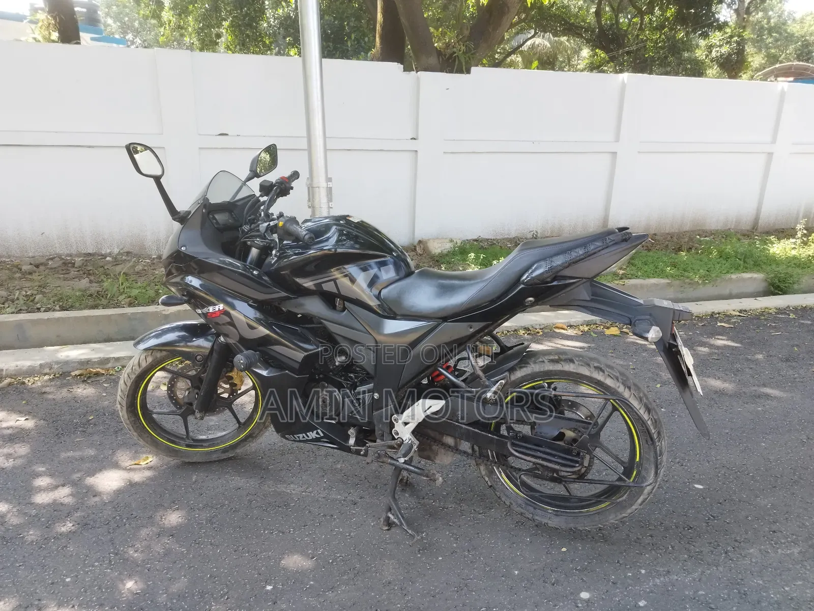 Suzuki GSR 2018 Black