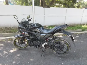 Suzuki GSR 2018 Black