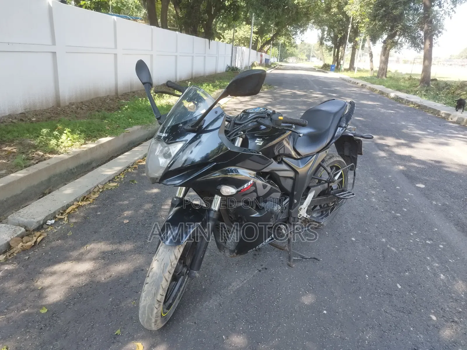 Suzuki GSR 2018 Black