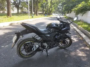 Suzuki GSR 2018 Black