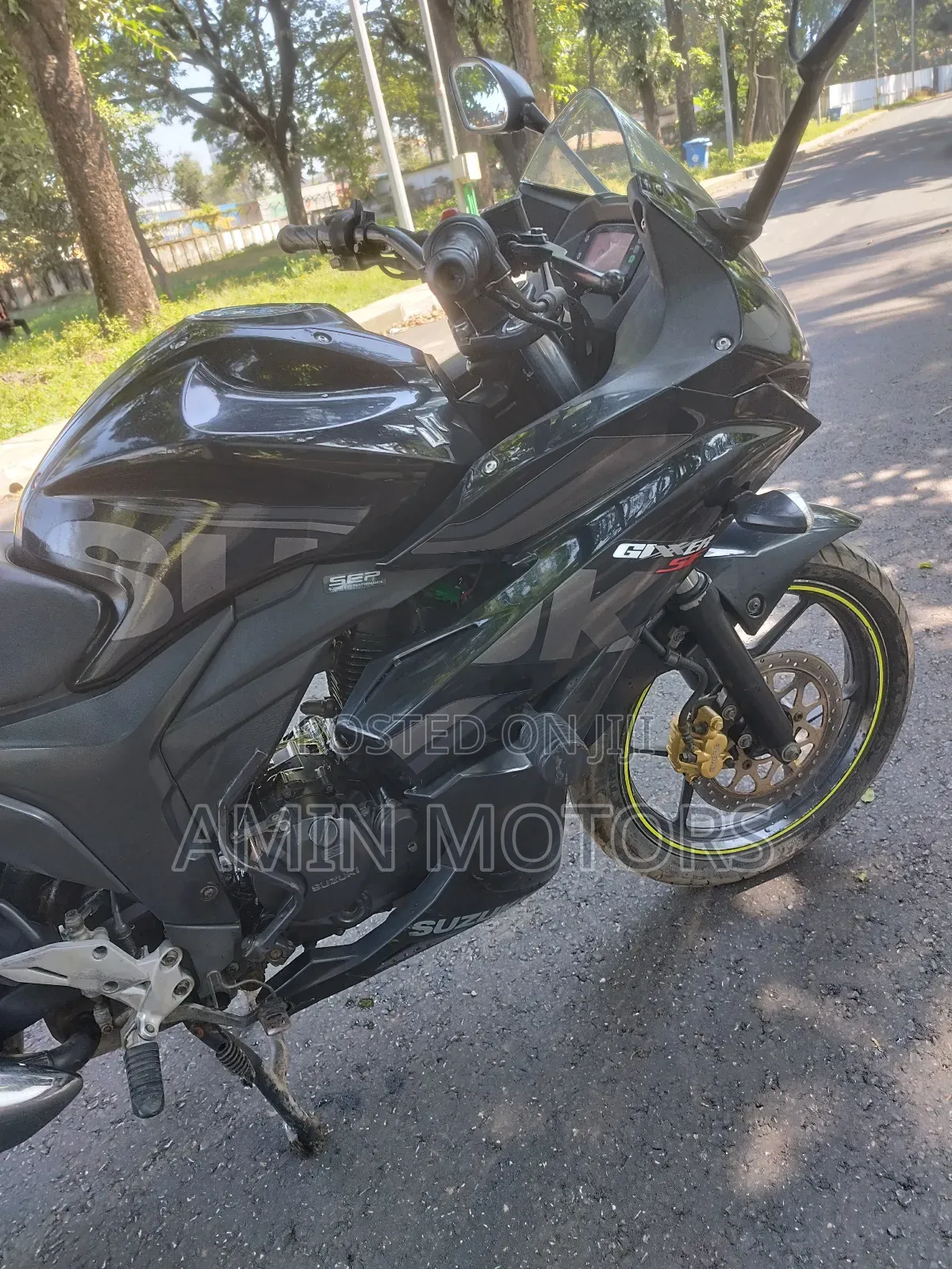 Suzuki GSR 2018 Black