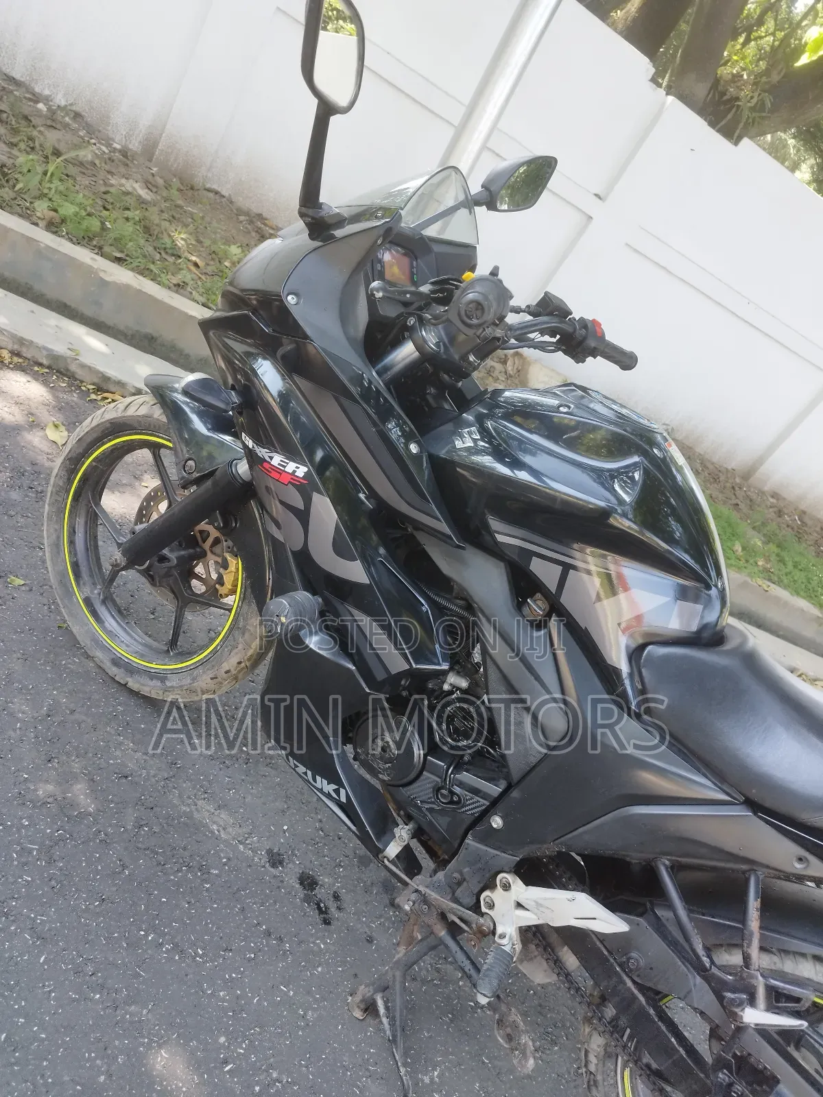 Suzuki GSR 2018 Black