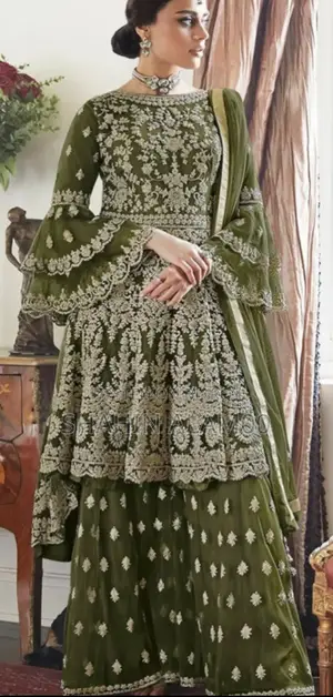 রেডিমেড জর্জেট এমব্রয়ডারি পার্টি ড্রেস