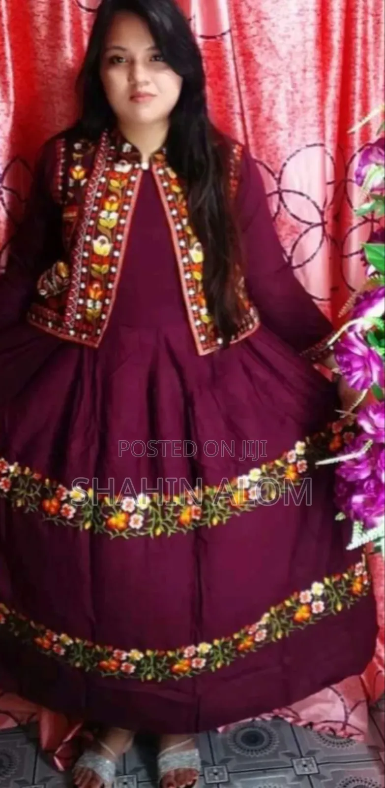 সুতা কটি গ্রাউন