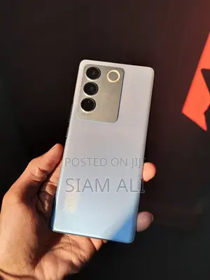 Photo - Vivo V27 5G 256 GB Blue