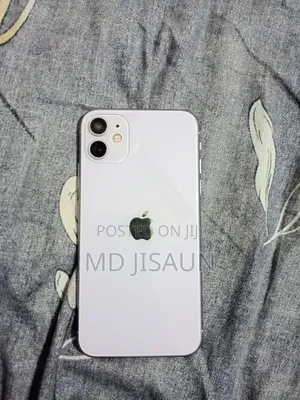 Photo - Apple iPhone 11 128 GB Purple
