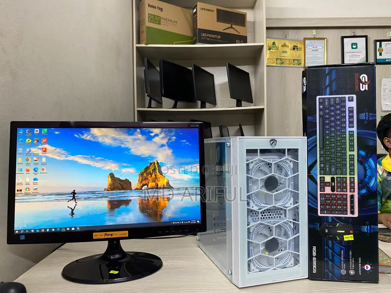 New Desktop Computer 4GB Intel Core I3 SSD 256GB