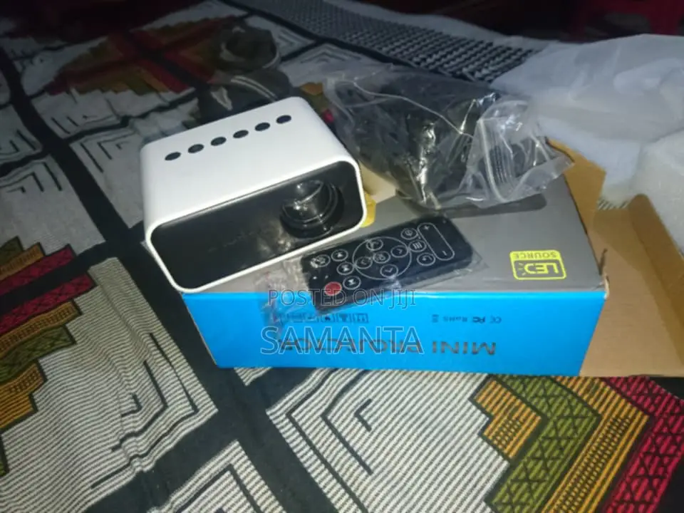 Yt-500 Mini Projector