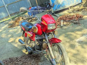 Photo - Hero Splendor+ 2018 Red