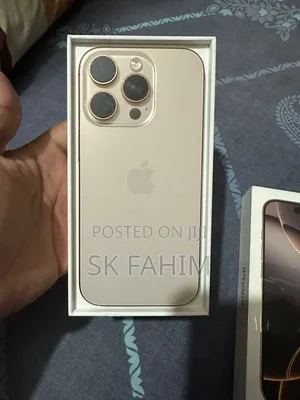 Photo - Apple iPhone 16 Pro 128 GB Gold