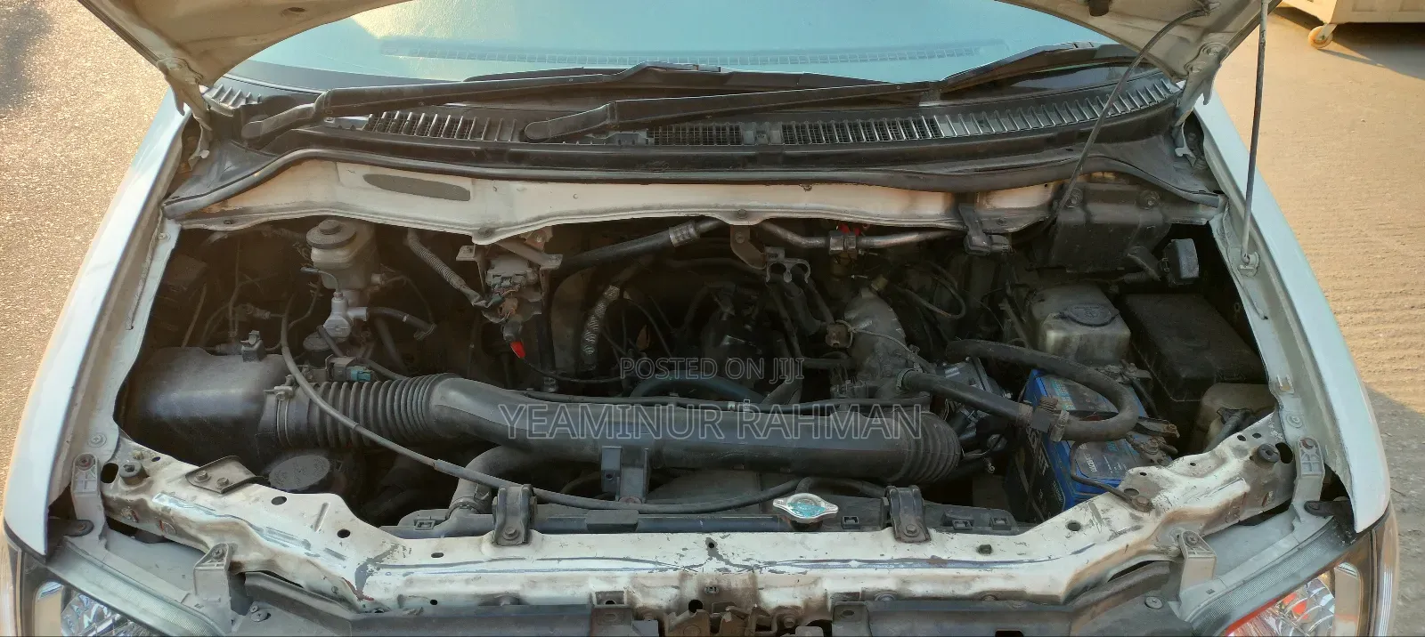 Toyota Noah 2.0 FWD (8 Seater) 2005 White