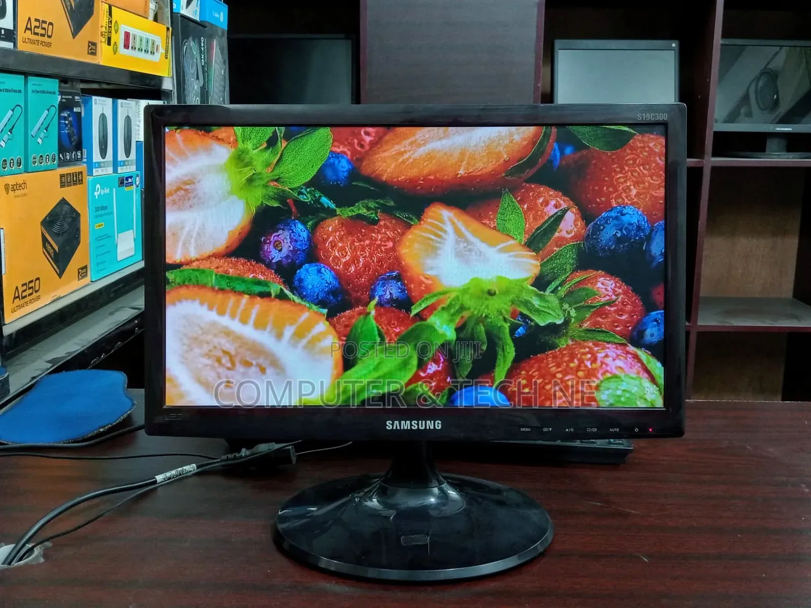 Samsung 19′′ Hd Widescreen Led Monitor – S19c300b