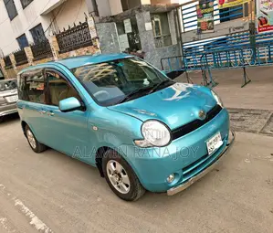 Toyota Sienta 1.5 FWD 2005