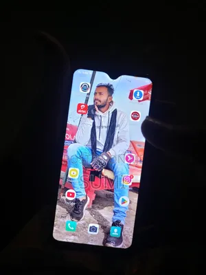 Photo - Vivo Y11 32 GB Black