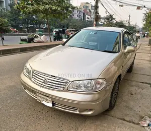 Photo - Nissan Sunny B15 Sedan 1.5 2004 Beige