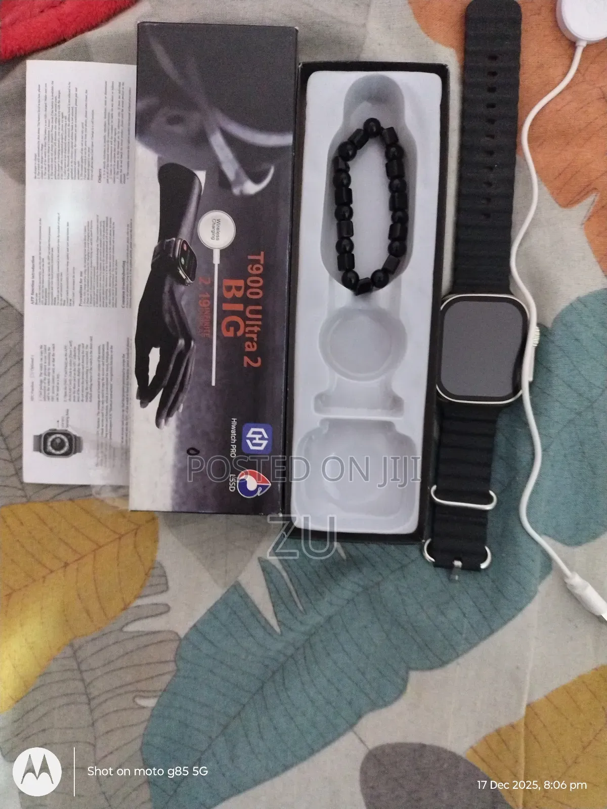 Watch Is for Girls and Boys With One Bracelet