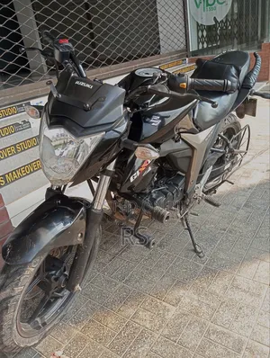 Suzuki GSX 2022 Black