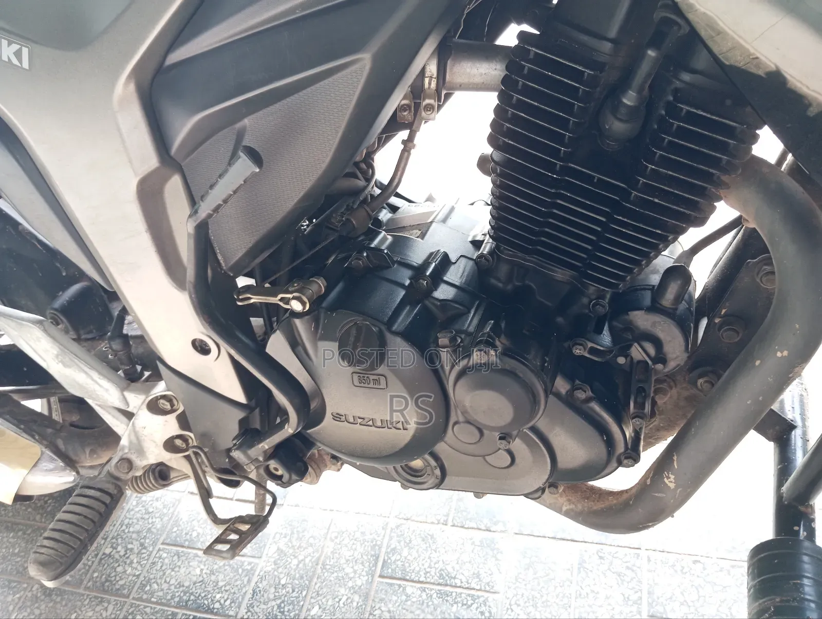 Suzuki GSX 2022 Black