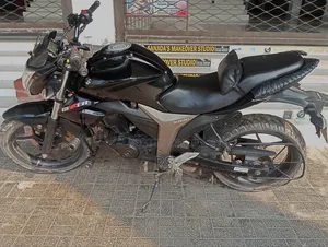 Suzuki GSX 2022 Black