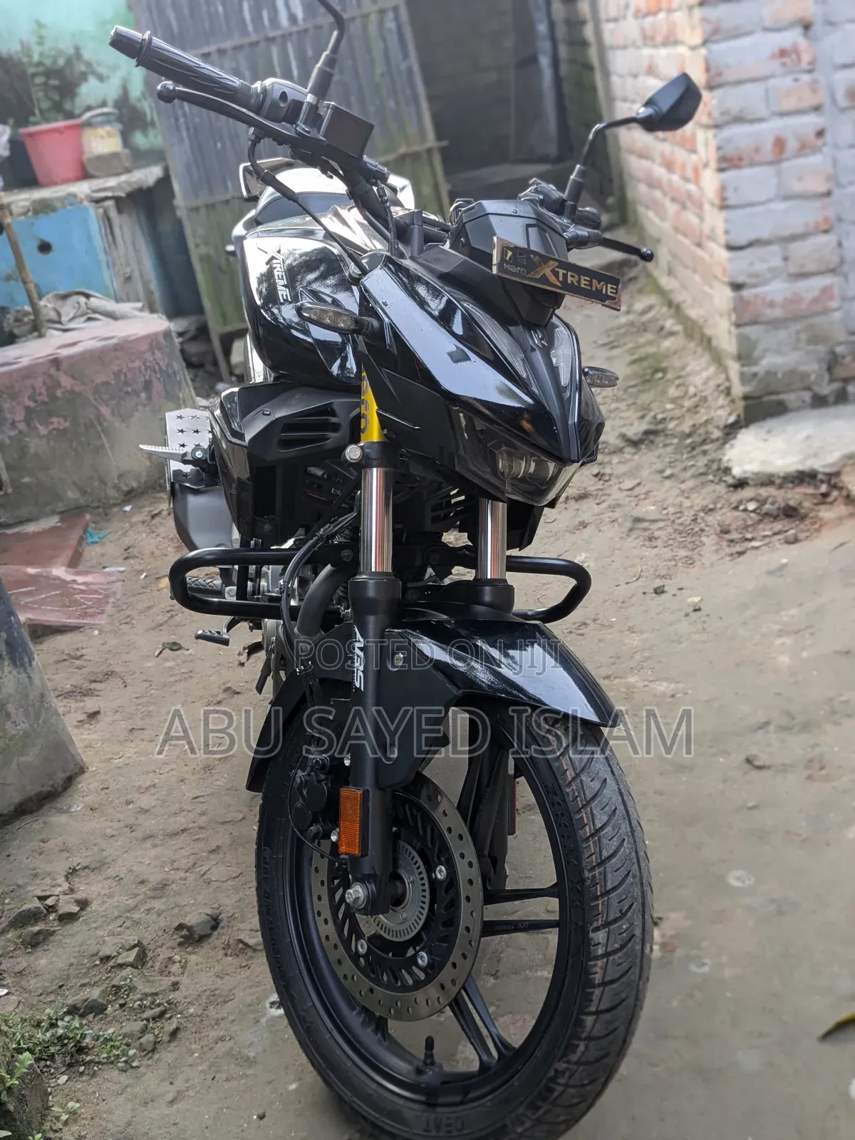 New Hero Xtreme Sports 2025 Black