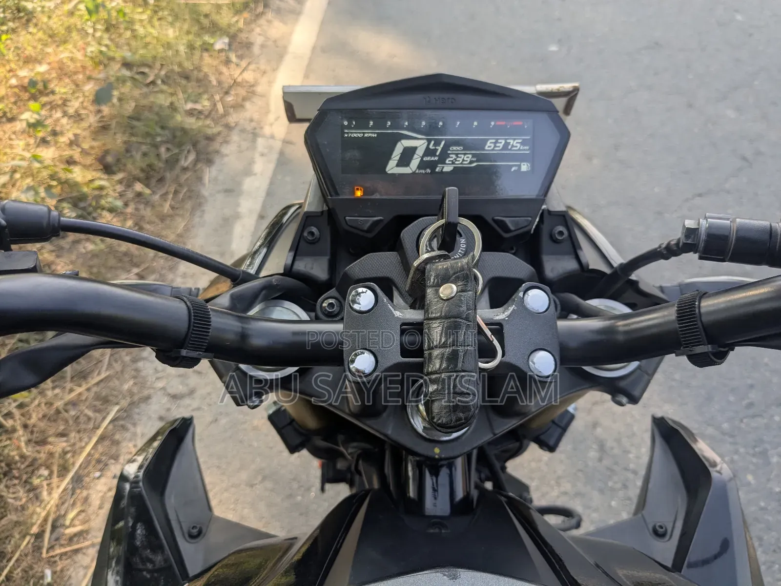 New Hero Xtreme Sports 2025 Black