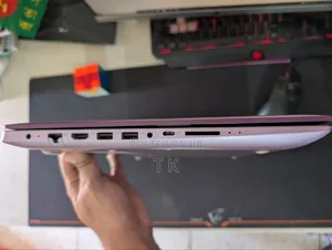 Laptop Lenovo IdeaPad 330 4GB Intel Core I3 HDD+SSD 1T