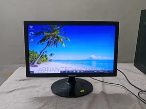 Photo - Samsung 19′′ Wide Screen Hd Led Monitor