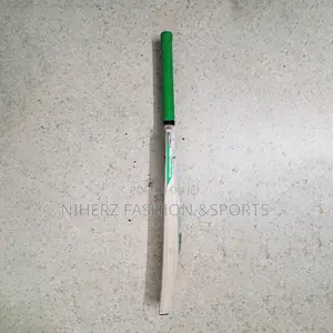 Professional Cricket Bat Premium Kashmir Willow for Leather Duce Ball