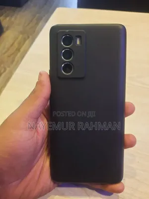 Vivo iQOO 128 GB Black