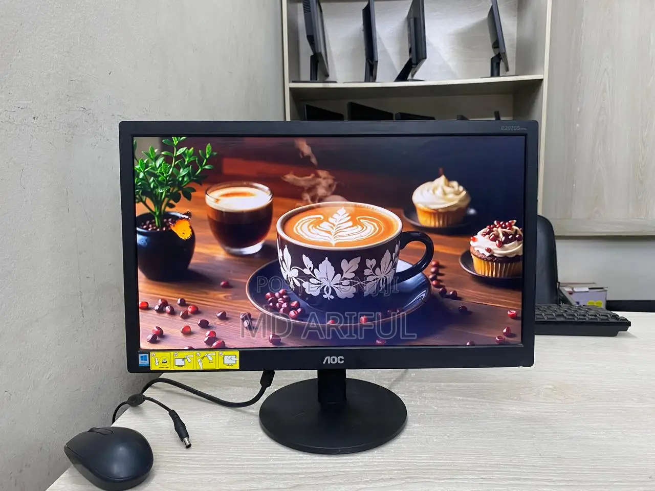 Aoc 20"Hd Led Full Fresh Slim Monittor Very Beautiful Display Color