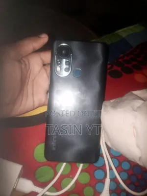Photo - Infinix Hot 11s 128 GB Black