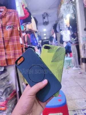 Photo - Apple iPhone 7 Plus 128 GB Black