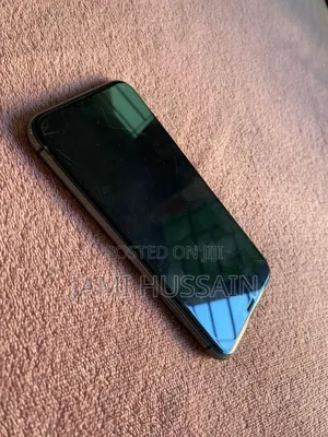 Apple iPhone 11 64 GB Black