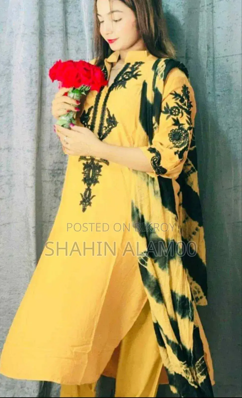 এমব্রয়ডারি থ্রি-পিস