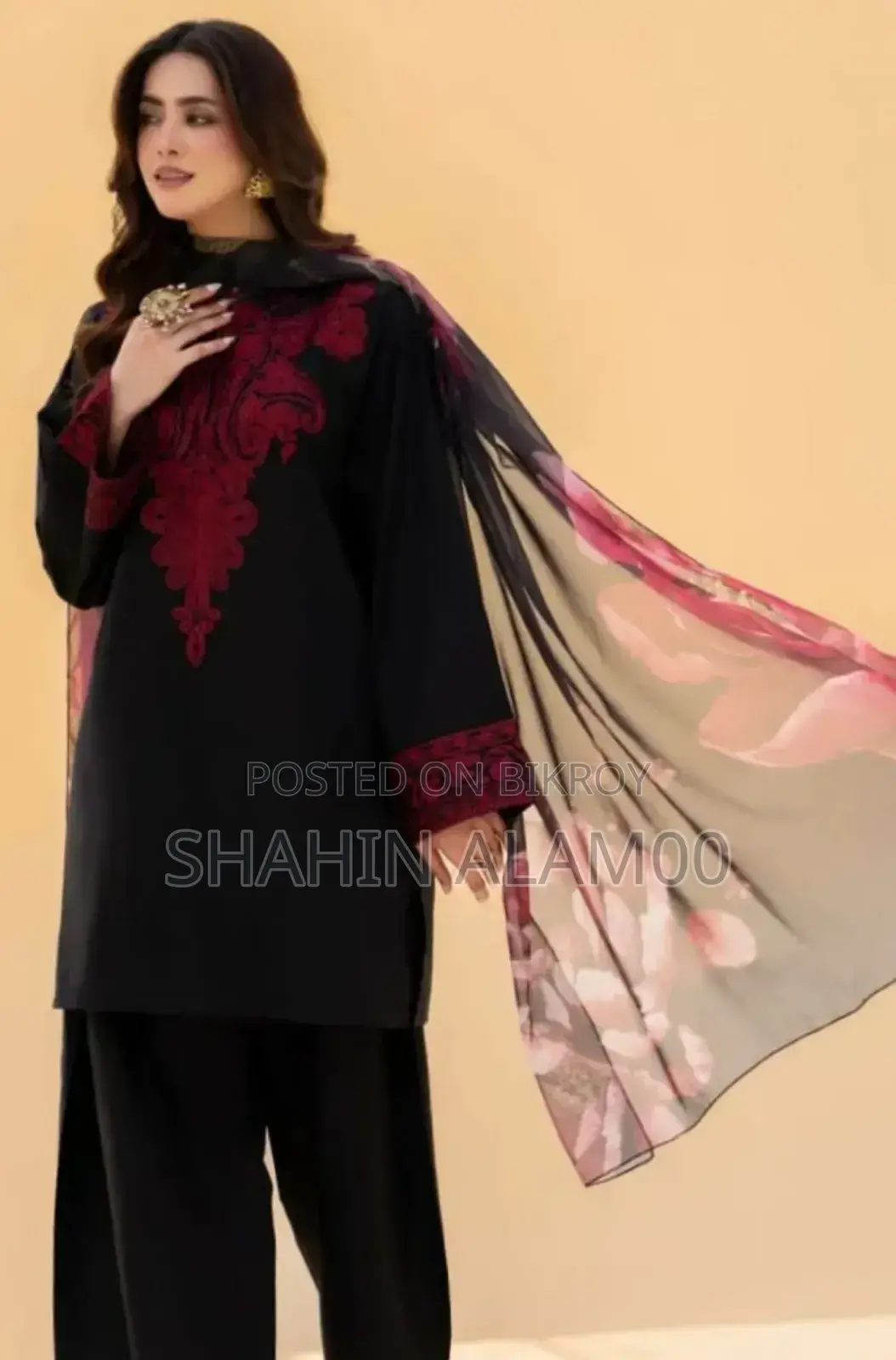 এমব্রয়ডারি থ্রি পিস