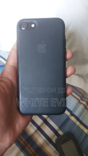 Apple iPhone 7 128 GB Black