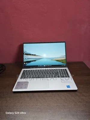 Photo - Laptop Dell 12GB Intel Core I3 SSHD+SSD 1T