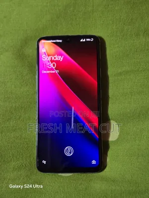 Photo - OnePlus 7 128 GB Black
