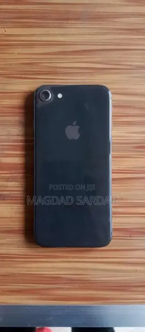 Photo - Apple iPhone 8 64 GB Black