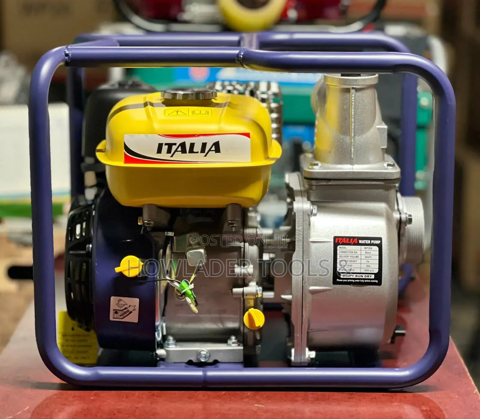 Italia 3-inch Petrol Pump