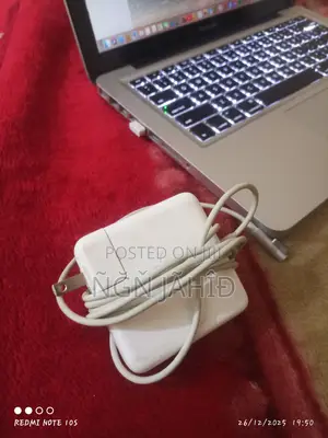 Laptop Apple MacBook 2012 8GB Intel Core I5 SSD 500GB