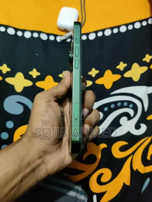 Apple iPhone 13 128 GB Green