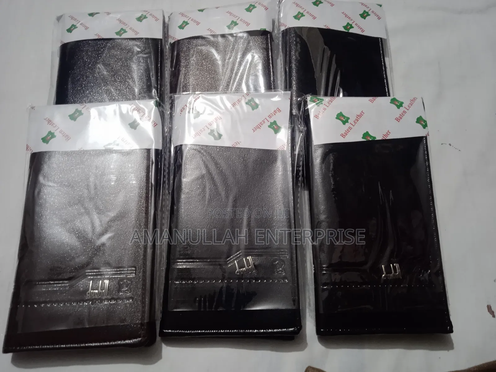 Money Bag Or Purse For Mobile Multipurpose Use.
