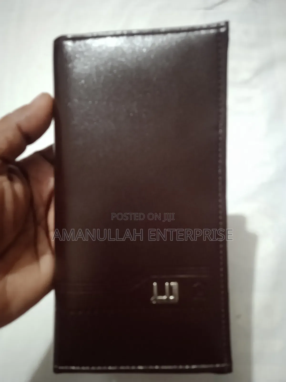 Money Bag Or Purse For Mobile Multipurpose Use.