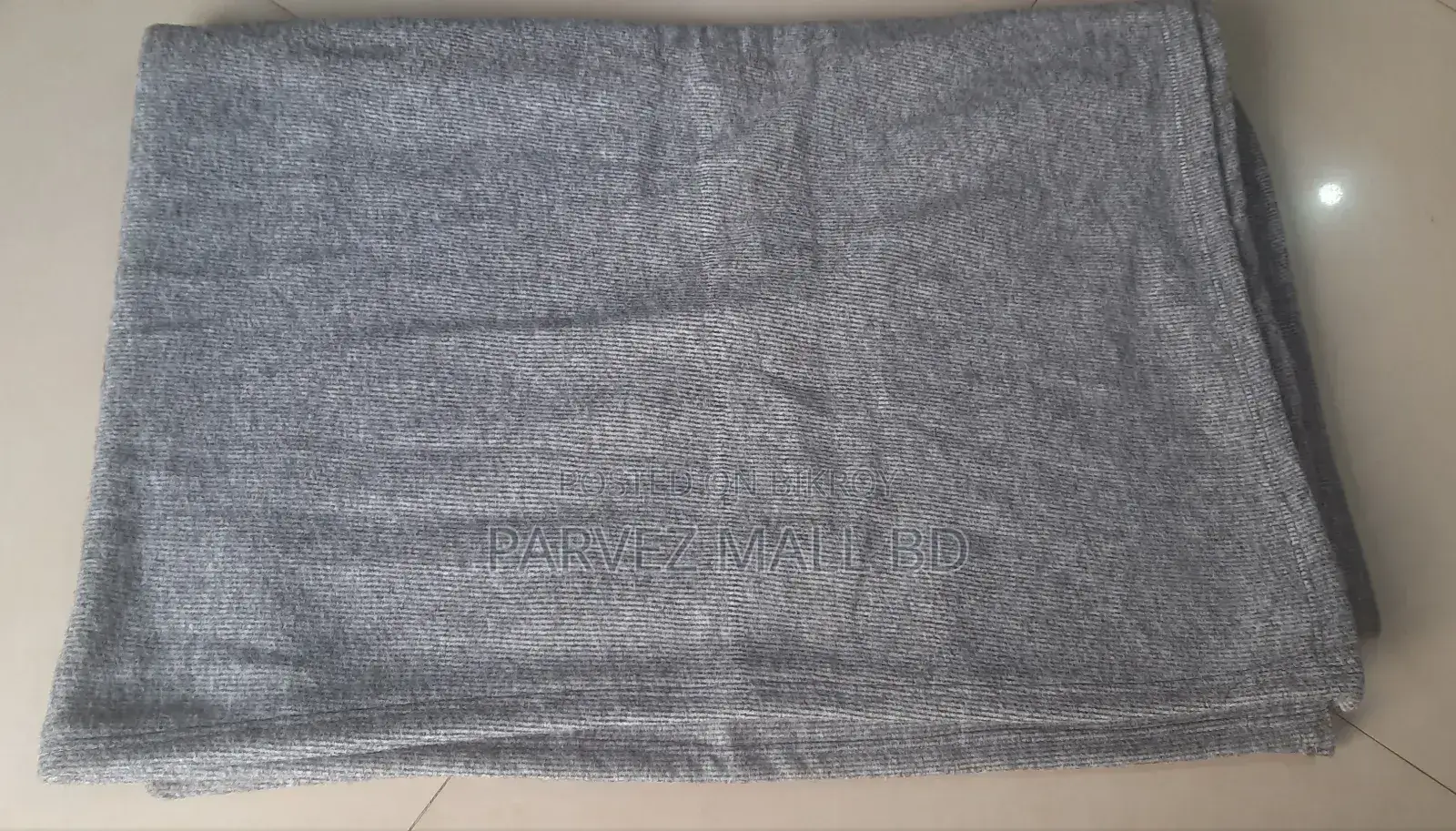 Ash Color Blanket Or Comforter 900gm Weight - 1 Piece
